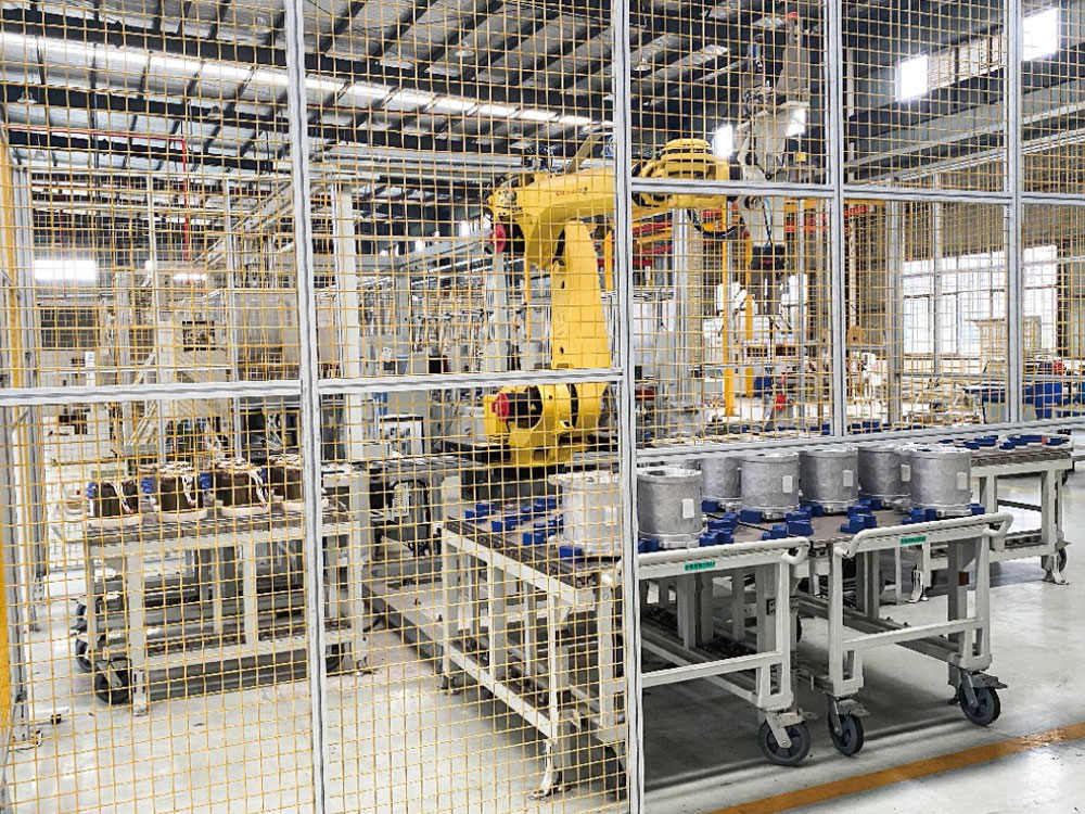 定子熱裝機器人